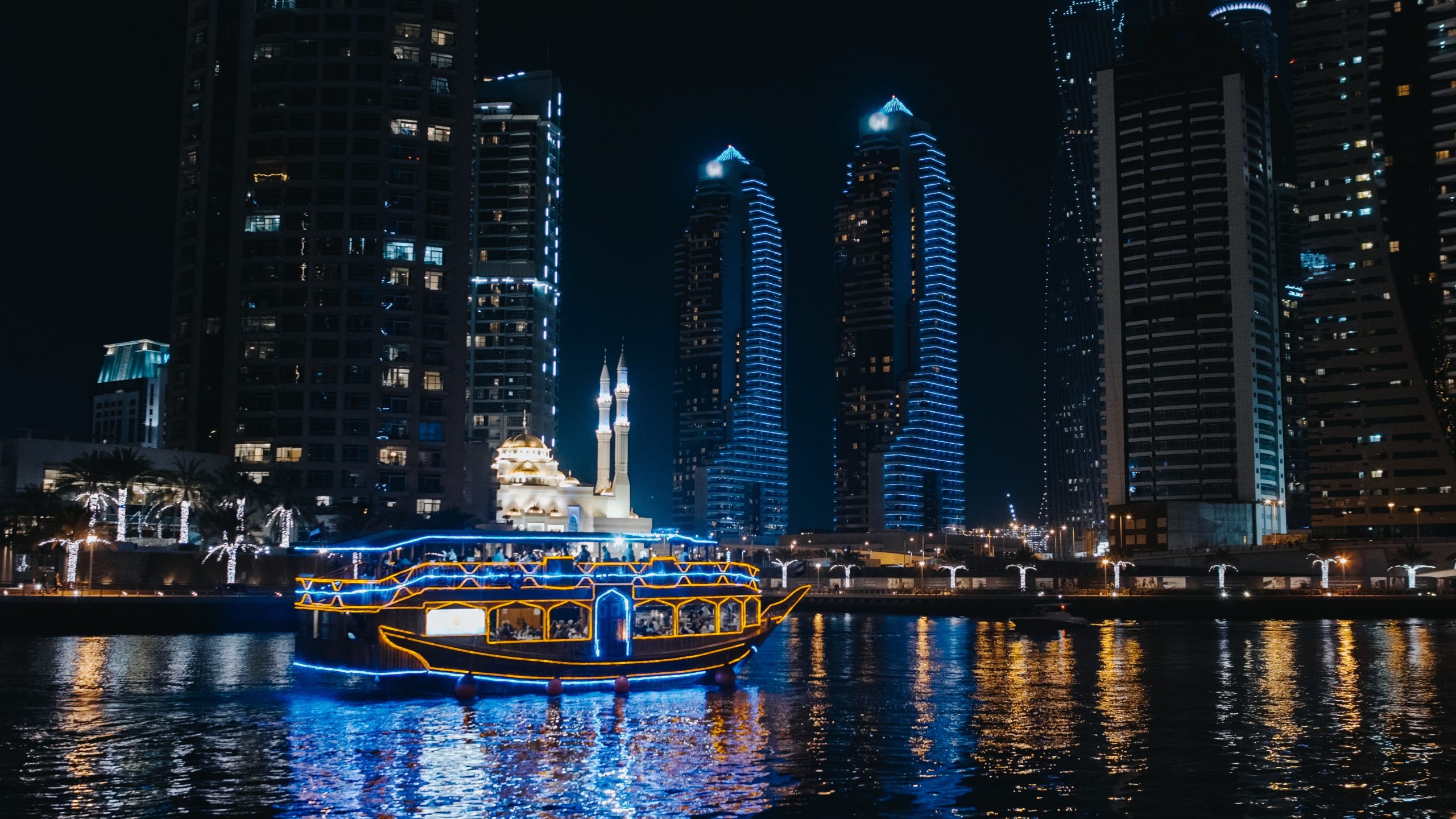 Dubai new residency rules freelancers and their families